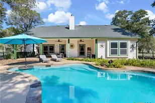 1010 Wild Flower, Floresville, TX 78114 - Photo 31