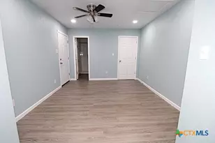 105 E Avenue A, Copperas Cove, TX 76522 - Photo 9