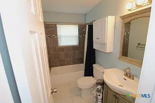 105 E Avenue A, Copperas Cove, TX 76522 - Photo 13