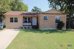 105 E Avenue A, Copperas Cove, TX 76522 - Photo 1
