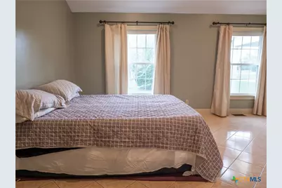 403 Oakside Drive, Victoria, TX 77905 - Photo 39