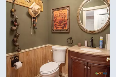 403 Oakside Drive, Victoria, TX 77905 - Photo 25