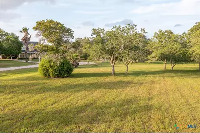403 Oakside Drive, Victoria, TX 77905 - Photo 7