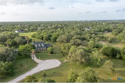 403 Oakside Drive, Victoria, TX 77905 - Photo 5