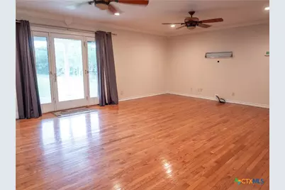 403 Oakside Drive, Victoria, TX 77905 - Photo 27