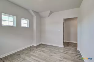 943 Cloudy Sky Rd, New Braunfels, TX 78130 - Photo 15