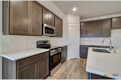 943 Cloudy Sky Road, New Braunfels, TX 78130 - Photo 3