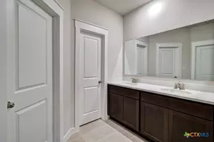 943 Cloudy Sky Rd, New Braunfels, TX 78130 - Photo 11