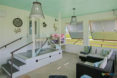 1209 W Oakland Avenue, Seadrift, TX 77983 - Photo 11