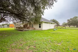 7134 Old Hwy Rd, Inez, TX 77968 - Photo 31