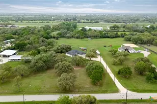 7134 Old Hwy Rd, Inez, TX 77968 - Photo 37