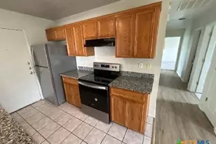 909 McDaniel Cir, Killeen, TX 76543 - Photo 3