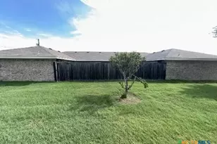909 McDaniel Cir, Killeen, TX 76543 - Photo 15