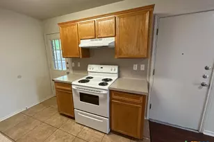 912 McDaniel Cir, Killeen, TX 76543 - Photo 11