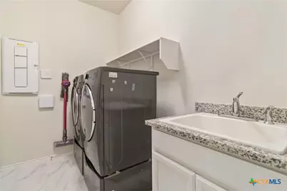 2275 W Oak Run Parkway, New Braunfels, TX 78132 - Photo 27