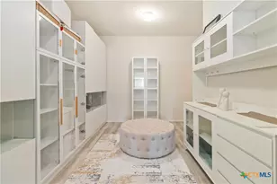 2275 W Oak Run Pkwy, New Braunfels, TX 78132 - Photo 19