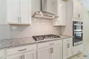 2275 W Oak Run Pkwy, New Braunfels, TX 78132 - Photo 7