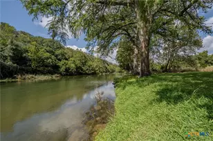 810 Bluff Ridge Ct, New Braunfels, TX 78132 - Photo 41