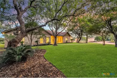 810 Bluff Ridge Court, New Braunfels, TX 78132 - Photo 11