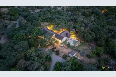 810 Bluff Ridge Court, New Braunfels, TX 78132 - Photo 7