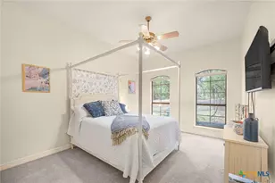 810 Bluff Ridge Ct, New Braunfels, TX 78132 - Photo 29