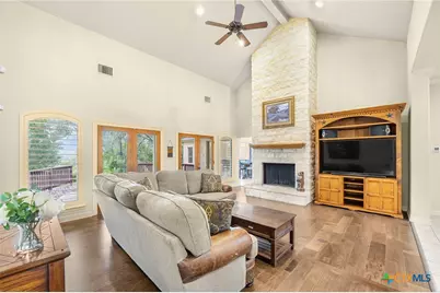 810 Bluff Ridge Court, New Braunfels, TX 78132 - Photo 15