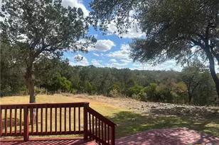 810 Bluff Ridge Ct, New Braunfels, TX 78132 - Photo 9