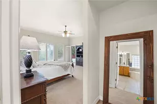 810 Bluff Ridge Ct, New Braunfels, TX 78132 - Photo 33