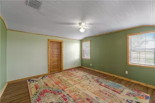 4526 State Hwy 111, Yoakum, TX 77995 - Photo 11