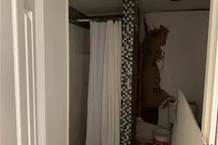 515 E French St, Cuero, TX 77954 - Photo 23