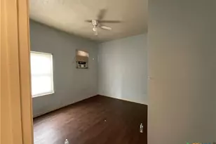 515 E French St, Cuero, TX 77954 - Photo 9