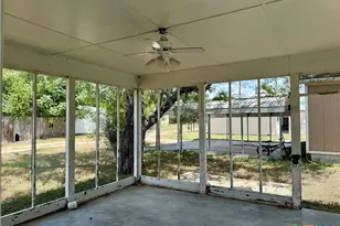 608 3rd St, Cuero, TX 77954 - Photo 7