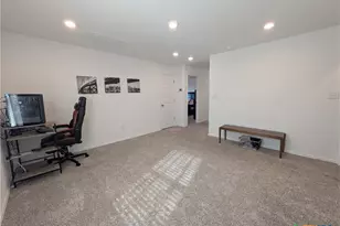 118 Canopy Oak Rd, New Braunfels, TX 78130 - Photo 9