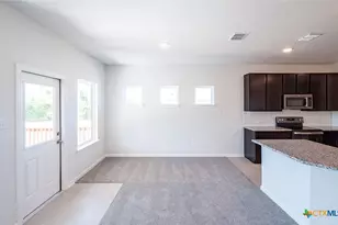 309 Ivy Roads, Seguin, TX 78155 - Photo 3