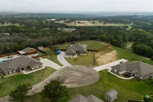 125 Savage Cir, Kempner, TX 76522 - Photo 31