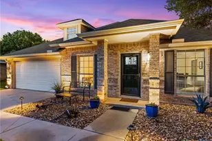 1832 Sunnybrook Dr, New Braunfels, TX 78130 - Photo 3