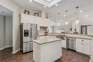 1832 Sunnybrook Dr, New Braunfels, TX 78130 - Photo 25