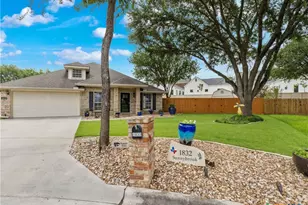 1832 Sunnybrook Dr, New Braunfels, TX 78130 - Photo 5