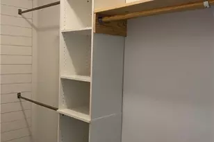 121 E 15th St, Shiner, TX 77984 - Photo 11