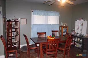 140 Elm St, Lockhart, TX 78644 - Photo 3