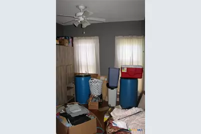 140 Elm Street, Lockhart, TX 78644 - Photo 13