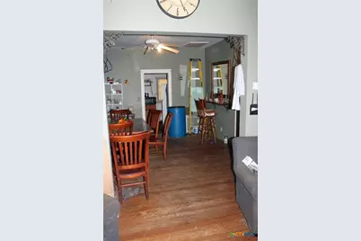 140 Elm Street, Lockhart, TX 78644 - Photo 11