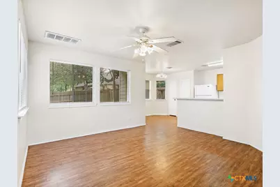 825 Sagewood Trail, San Marcos, TX 78666 - Photo 5