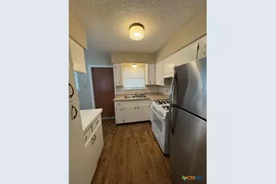 813 Burges Street, Seguin, TX 78155 - Photo 7