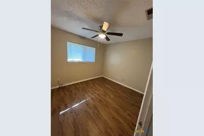 813 Burges Street, Seguin, TX 78155 - Photo 9