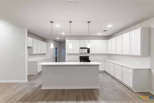 300 Jills Path, Seguin, TX 78155 - Photo 5