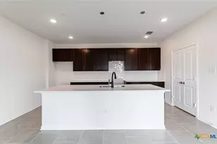 417 Tims Wy, Seguin, TX 78155 - Photo 5