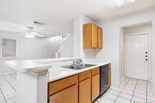 827 Sagewood Trail, San Marcos, TX 78666 - Photo 11