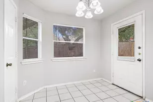 827 Sagewood Trail, San Marcos, TX 78666 - Photo 9