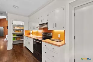 2506 Bon Aire, Victoria, TX 77901 - Photo 21